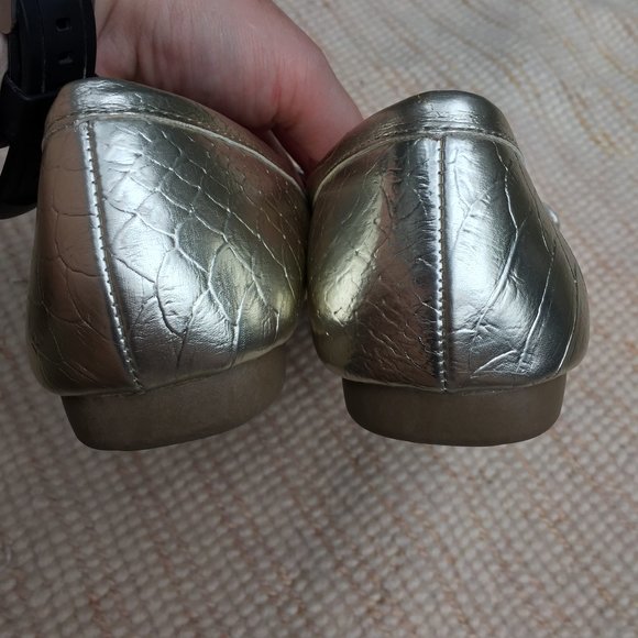 Avon Cushion Walk gold & pink penny loafers - size 8 - Picture 6 of 6